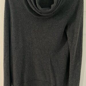 Old Navy Women's Charcoal Gray Sweater